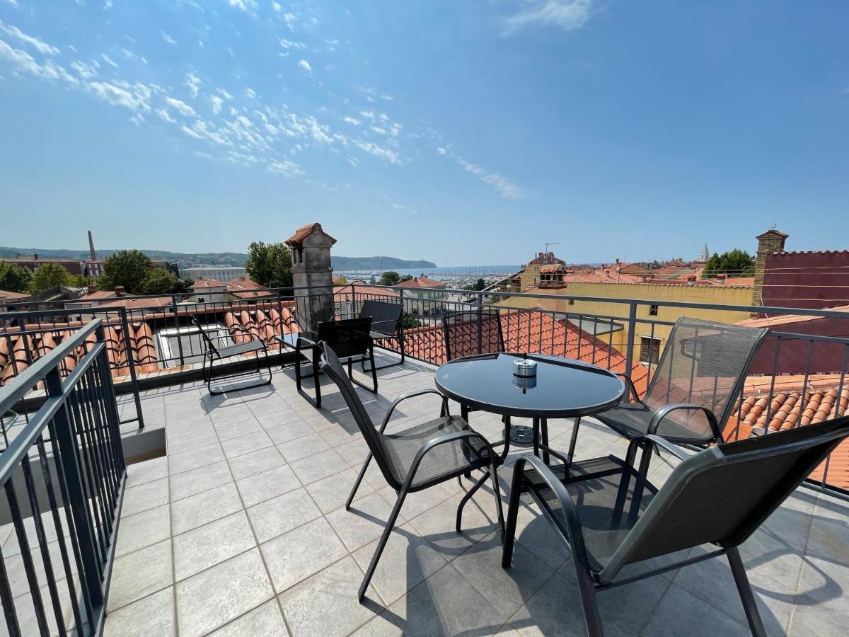 Appartamento Happy Casa Isola Grande Izola Esterno foto